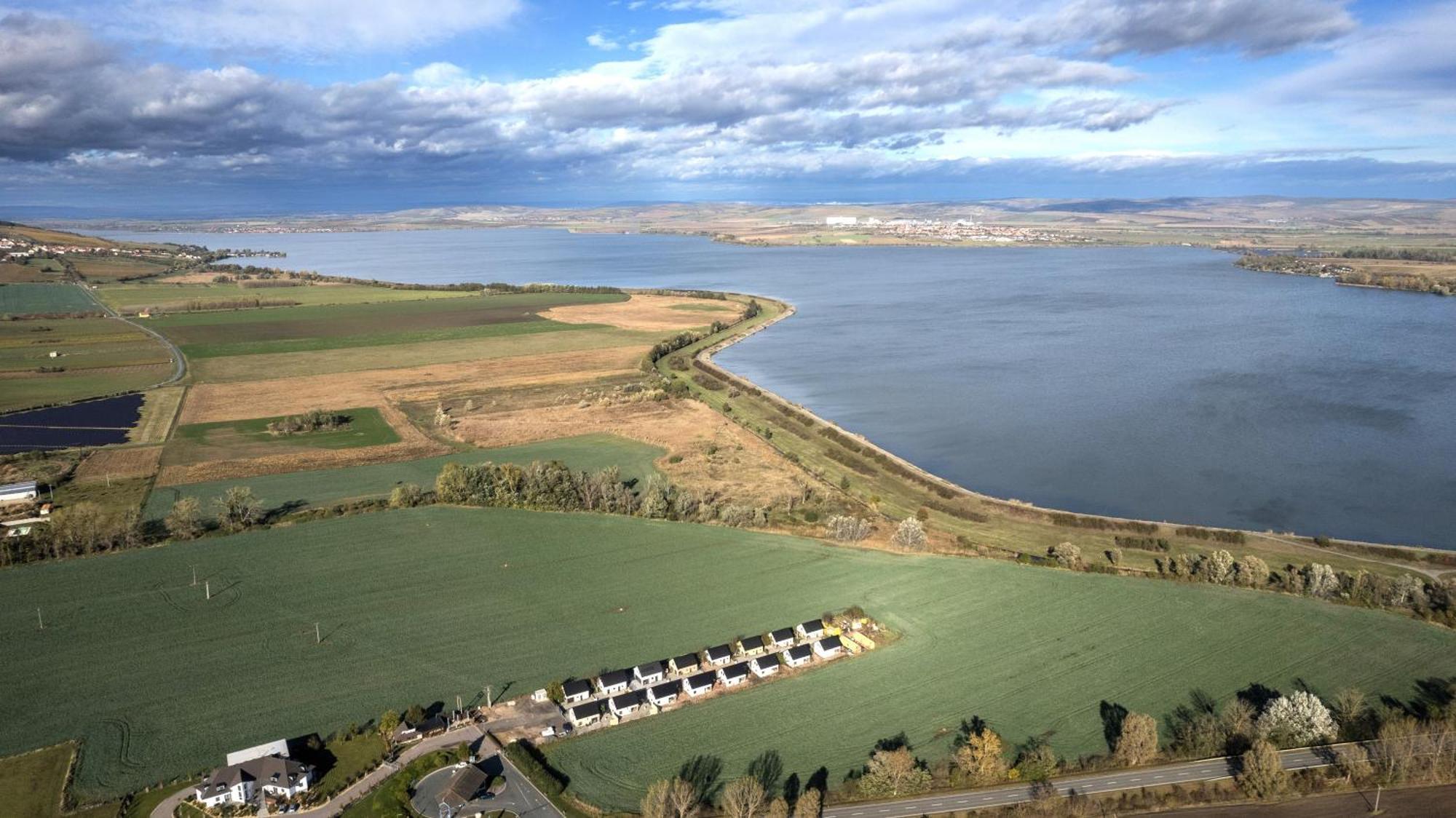 Villa Rekreacni Dum U Jezer, Milovice 6 Esterno foto