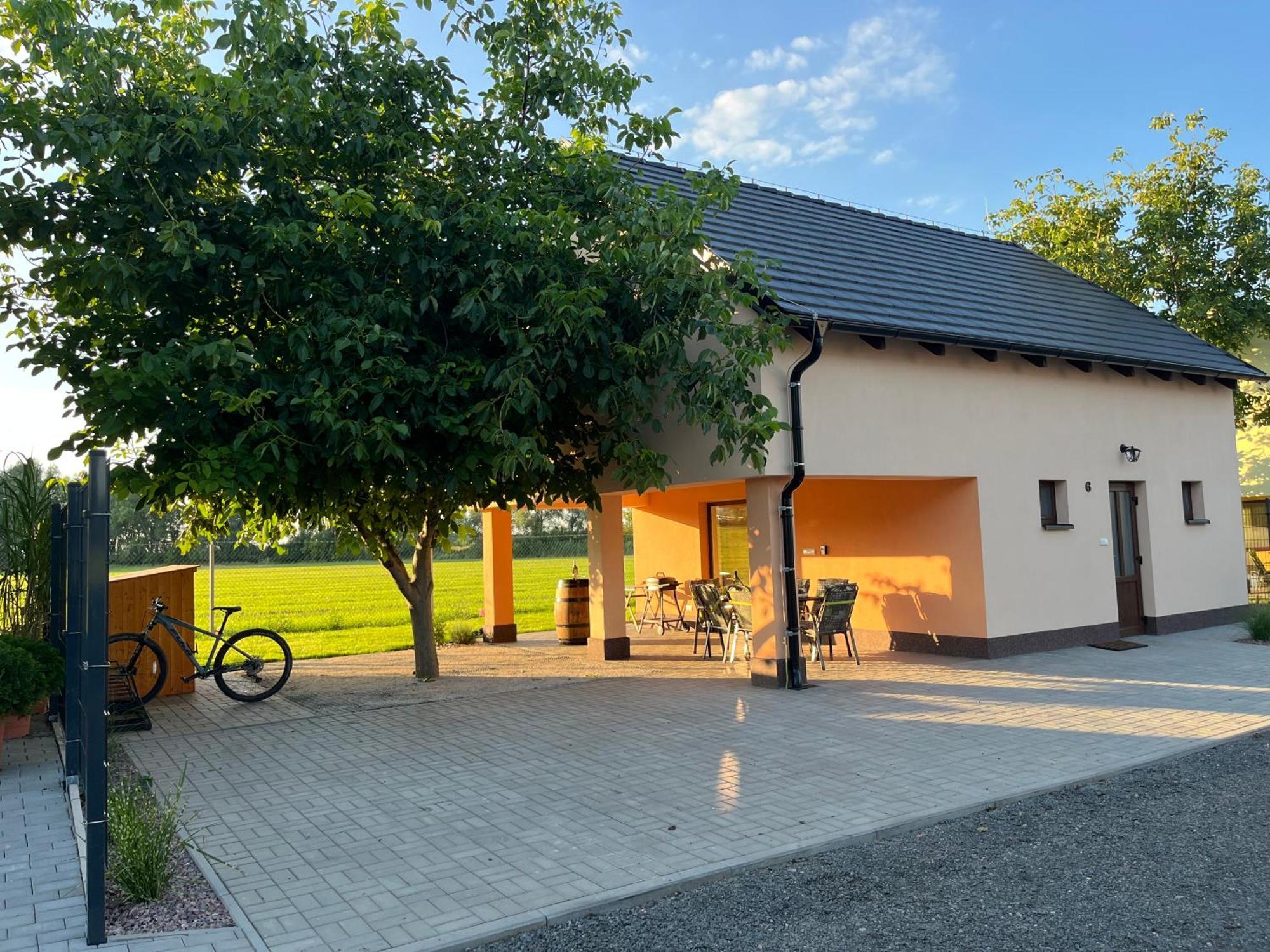 Villa Rekreacni Dum U Jezer, Milovice 6 Esterno foto